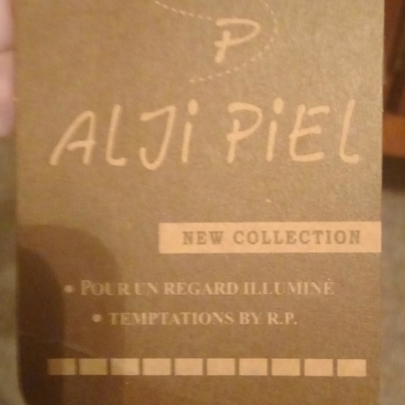 Leather Jacket - Picture 5 of 5